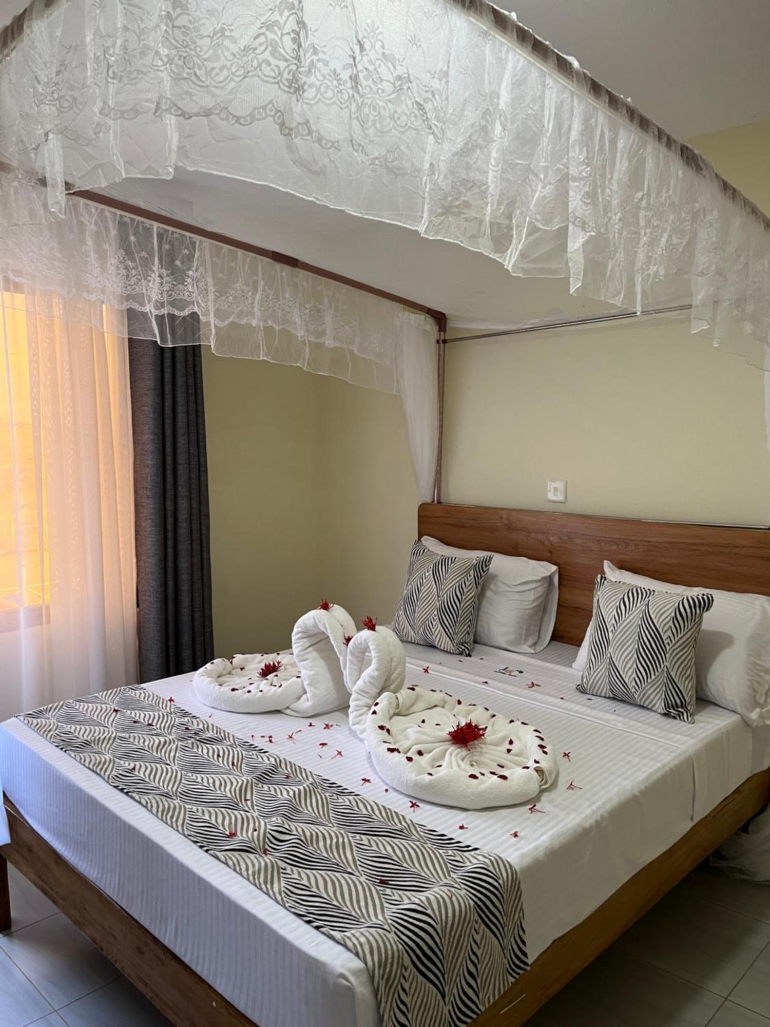 The Avid Hotel Voi Ngoại thất bức ảnh